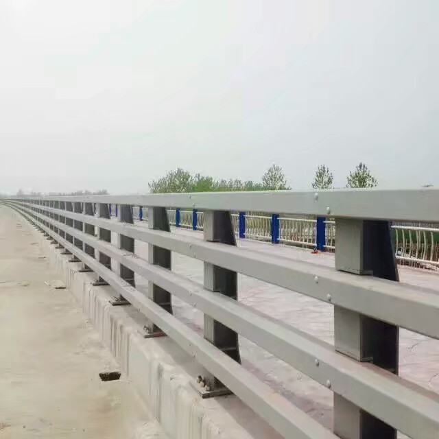 防撞護(hù)欄，防撞欄桿