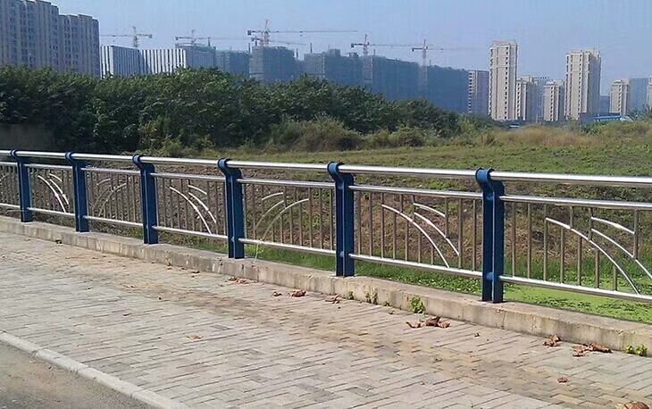 不銹鋼復(fù)合管護(hù)欄，不銹鋼復(fù)合管欄桿